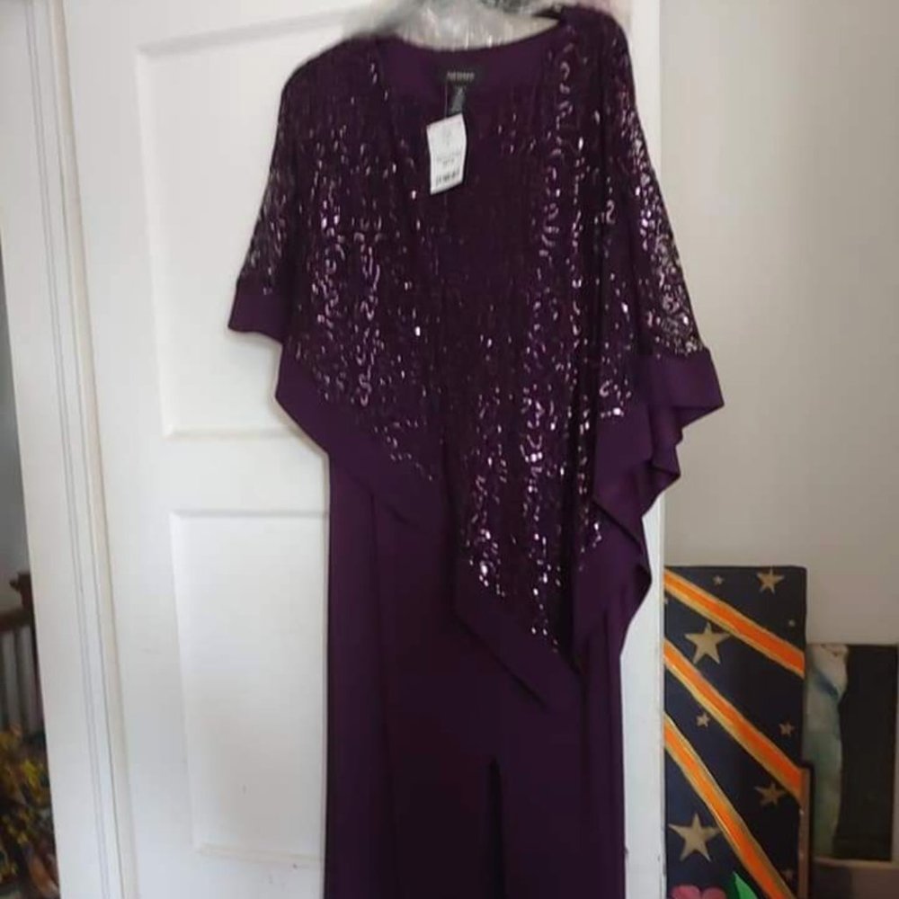 NWT Plum MOB/MOG formal dress